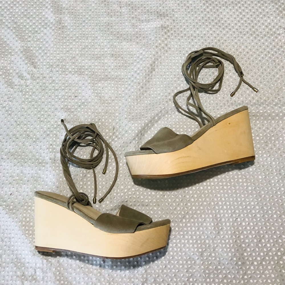 Raye wedges
